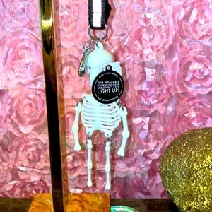 NWT B&BW Halloween Skeleton Pocketbac Holder & Lanyard